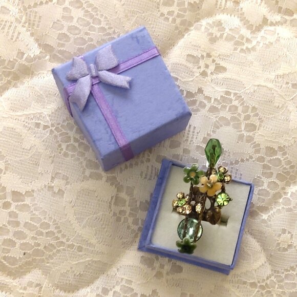 VTG NWOT Monet Girls Women Floral Design Cubic Zirconia Adjustable Vintage Ring - Picture 7 of 12